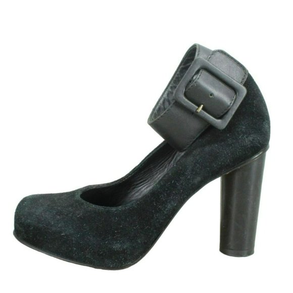 LL Bean Black Velvet Slip On Adjustable Strap Pump Heel Shoes Size 7.5 M - Picture 1 of 9